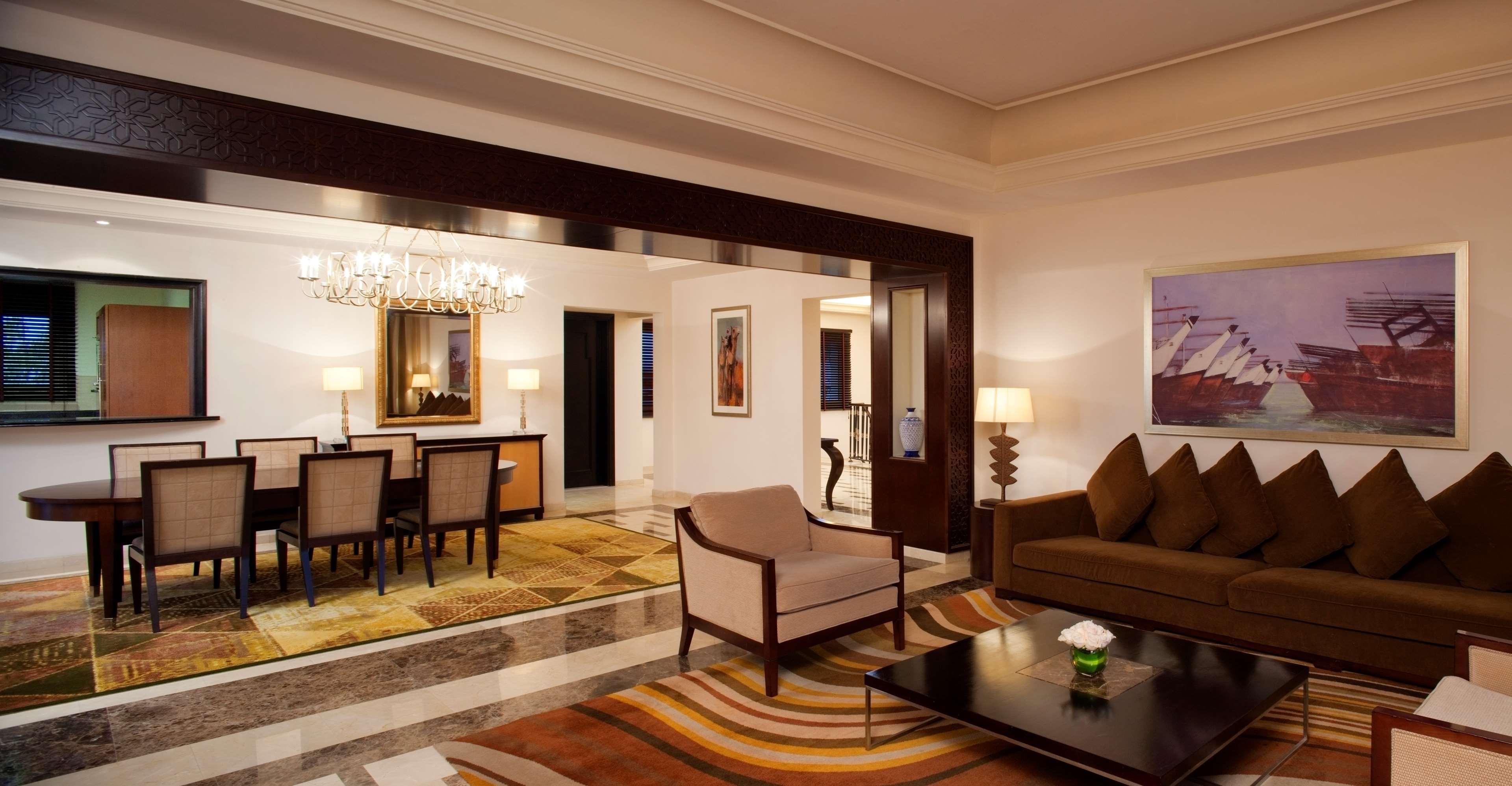 Grand Hyatt Doha Hotel & Villas Экстерьер фото A suite at the Taj Mahal Palace, Mumbai