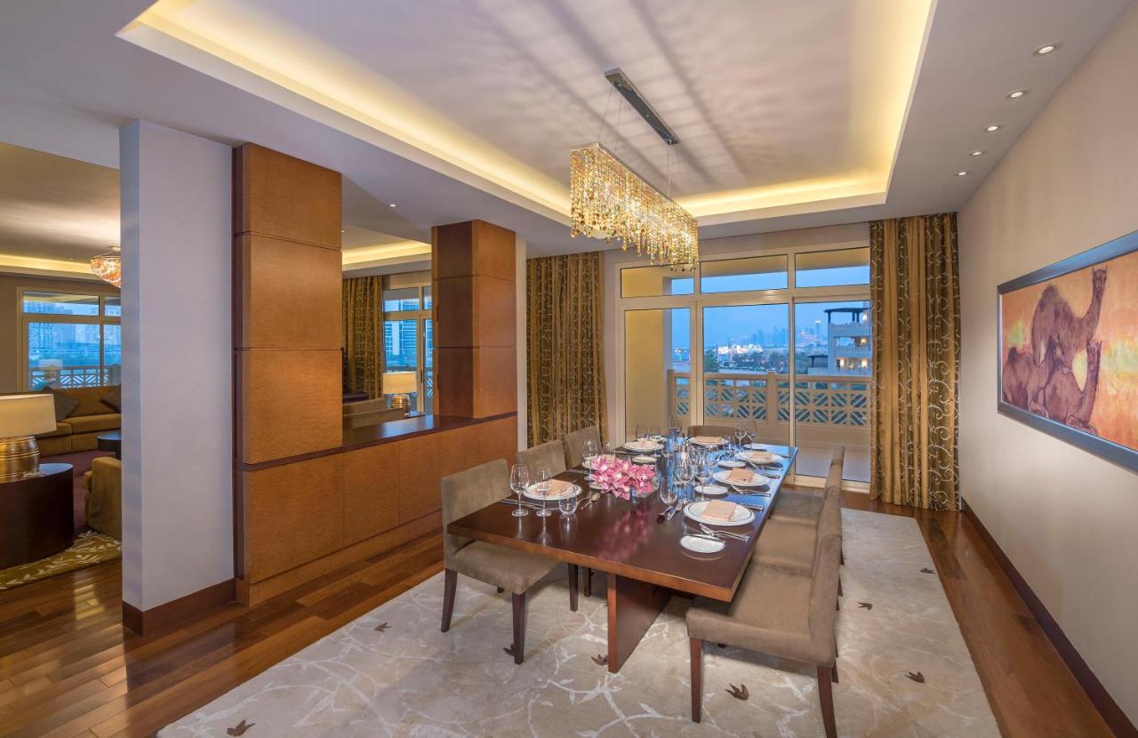 Grand Hyatt Doha Hotel & Villas Экстерьер фото A dining room