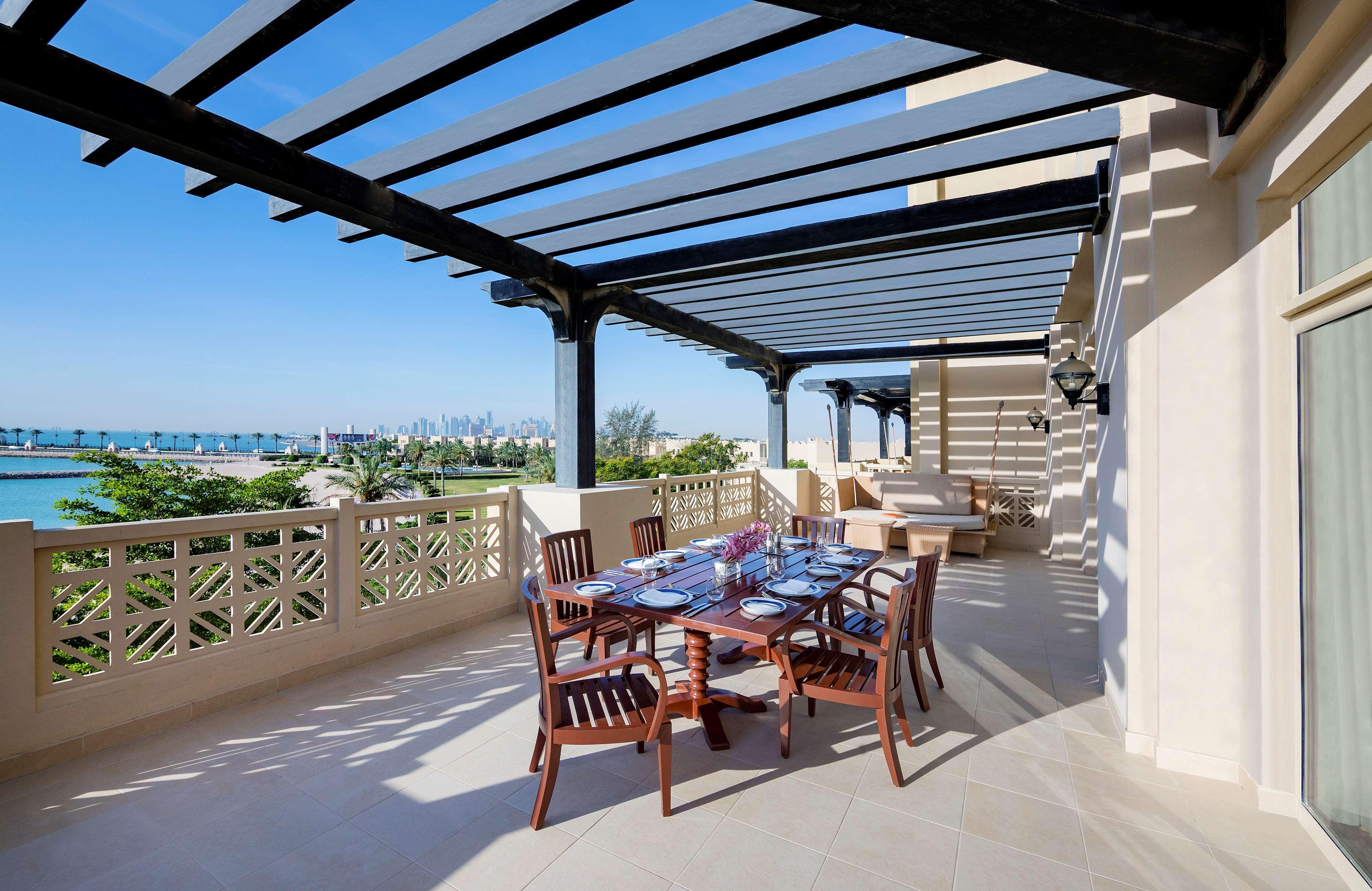 Grand Hyatt Doha Hotel & Villas Экстерьер фото The Terrace at the Four Seasons Hotel, Cairo