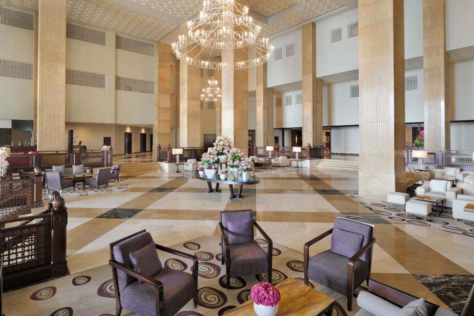 Grand Hyatt Doha Hotel & Villas Экстерьер фото The lobby of the hotel
