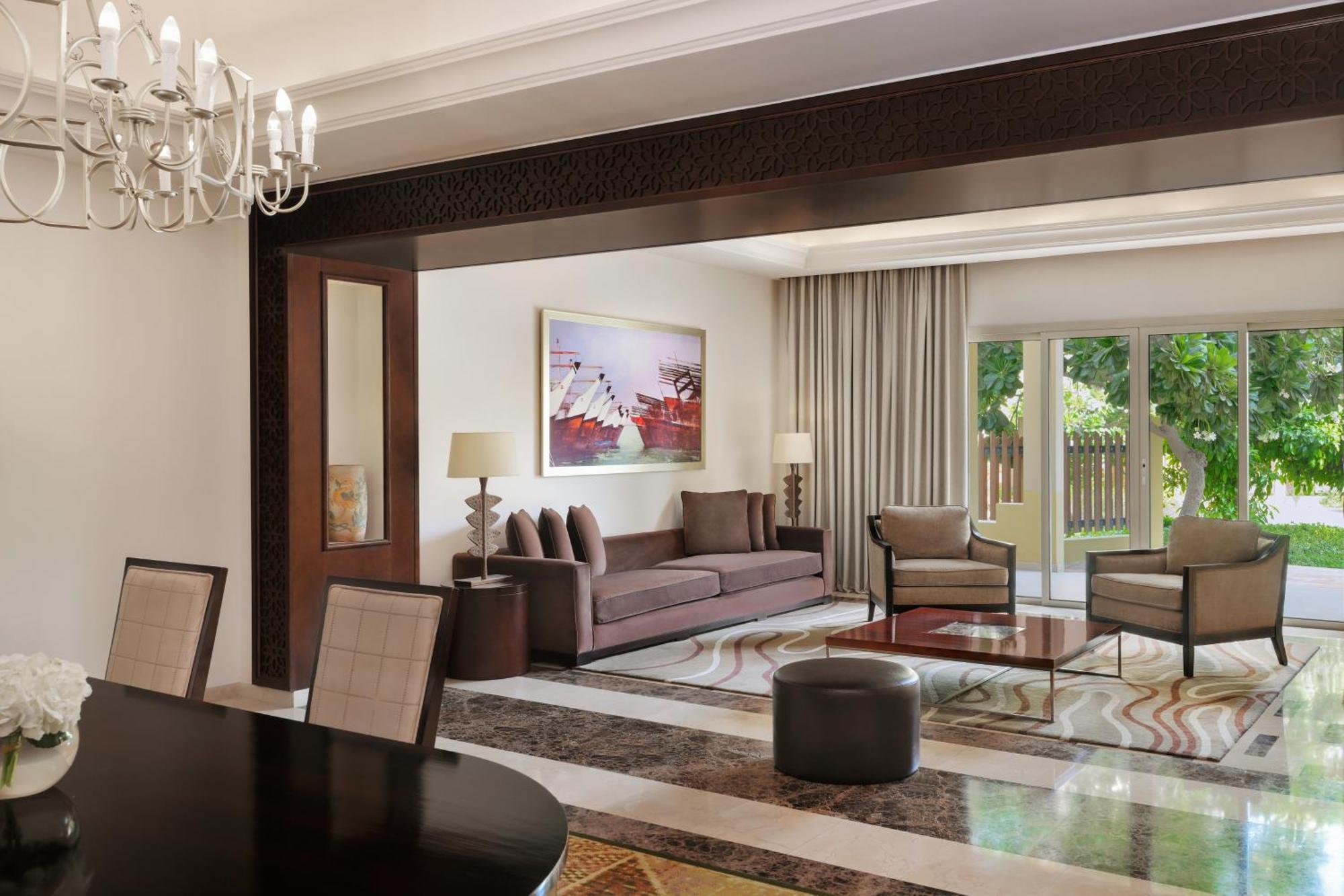 Grand Hyatt Doha Hotel & Villas Экстерьер фото A suite at the Ritz-Carlton, DIFC